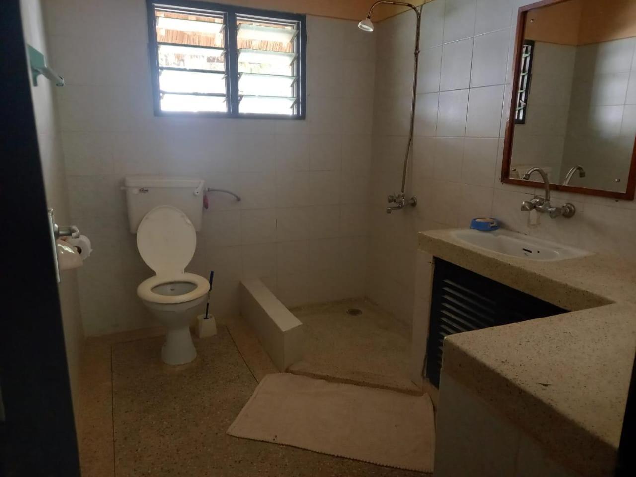 Malaika Holiday Villas Diani Beach Exterior photo